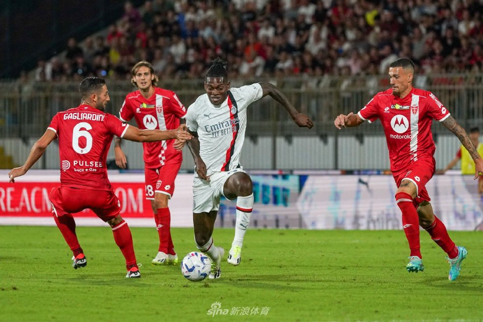 茶香不香？普爾內(nèi)外開花 包攬鵜鶘賽季前8分