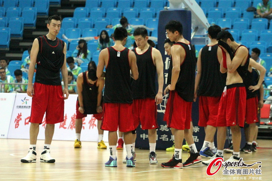 羅馬諾：熱刺與埃澤有口頭協(xié)議 不敵阿森納開價略高+浮動更易達(dá)成