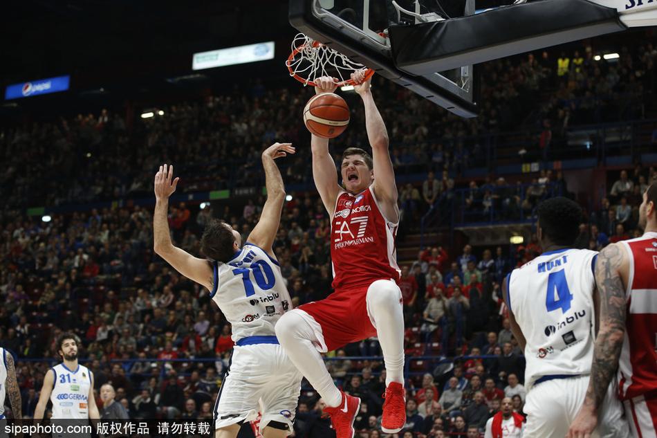 斯科爾斯：曼聯(lián)引援運作糟糕，球隊實力不足以與英超頂尖隊伍抗衡