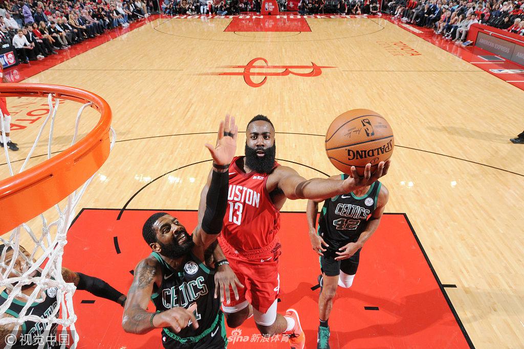 不滿記者提問！阿莫林：有時(shí)判罰對我們不利 今天丟的球訓(xùn)練練過