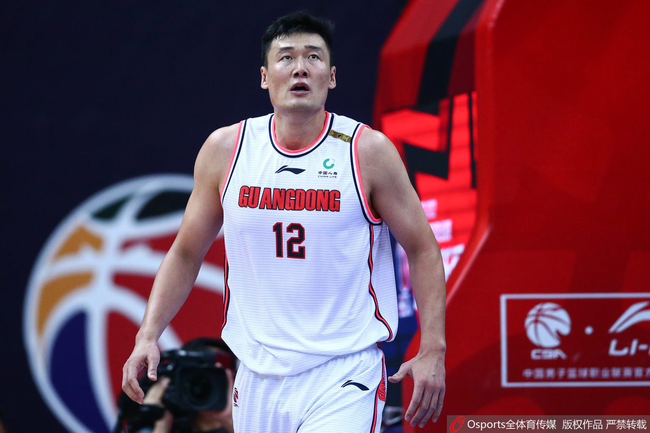 迪馬濟奧：達尼洛越來越接近加盟那不勒斯，拉斯帕多里更接近留隊