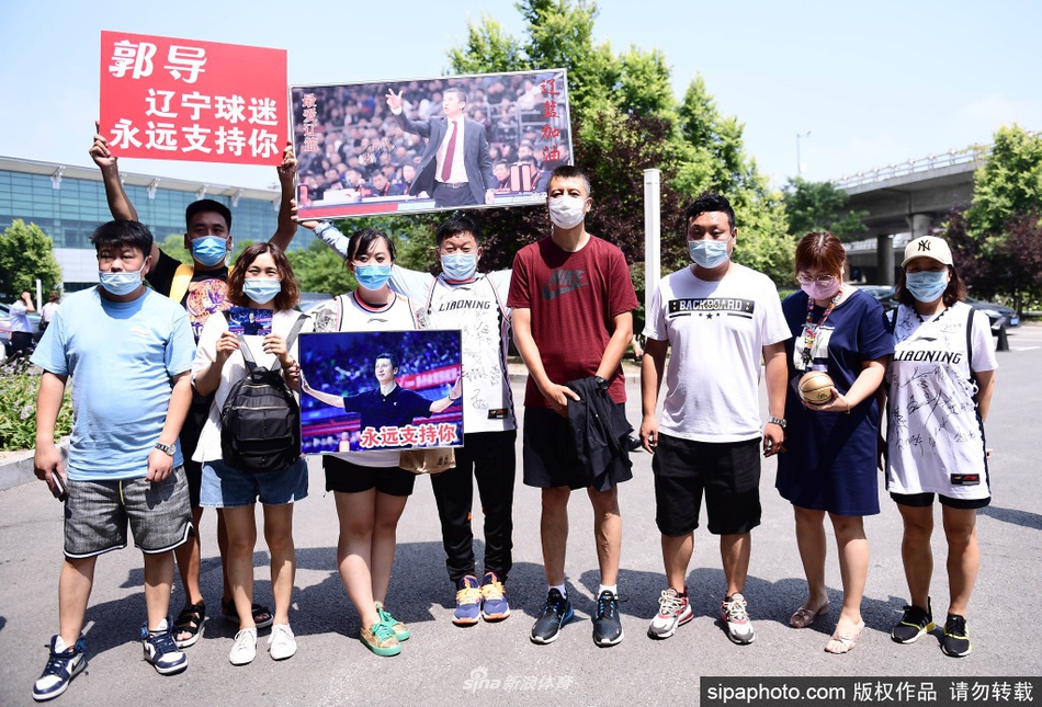 廣島三箭后衛(wèi)：在主場當然想贏球，沒能守住讓比賽變得很艱難