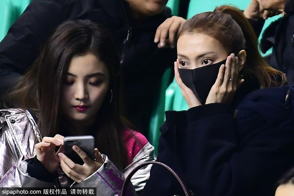 記者：萊奧將缺戰(zhàn)匈牙利返回米蘭，他沒有受傷只是負荷管理