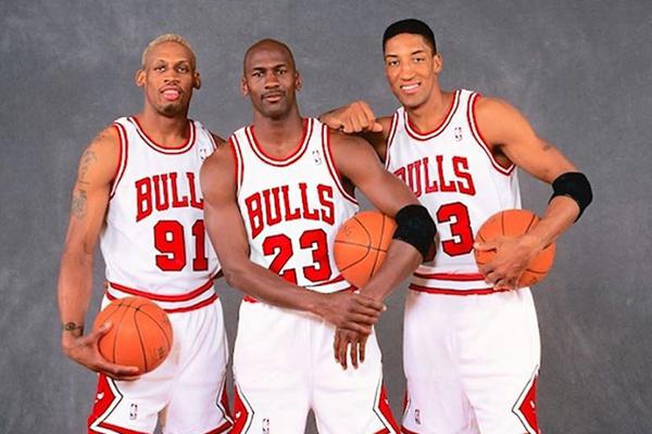 期待已久的手游養(yǎng)蟲模擬器即將登陸九游，這款手機游戲吸引了大批玩家的關注，想下載這款游戲，有很多粉絲都在問九游小編養(yǎng)蟲模擬器好玩嗎？養(yǎng)蟲模擬器值不值得玩？現(xiàn)在就為大家來簡單分析下，看看這款游戲的玩法特點
