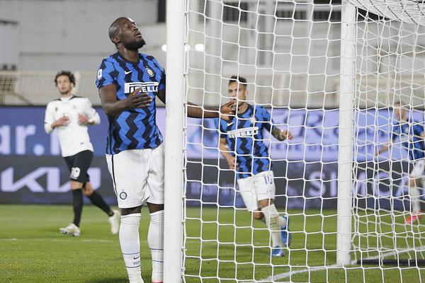 單場“555”！薩卡單場英超創(chuàng)造5次機會、5過人、被5犯創(chuàng)近年紀錄