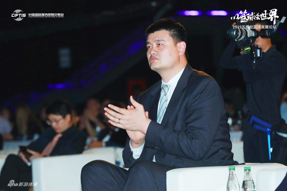 成都蓉城VS長(zhǎng)春亞泰：周定洋嚴(yán)鼎皓坐鎮(zhèn)，韋世豪領(lǐng)銜，費(fèi)利佩沖鋒