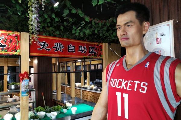 庫尼亞：安切洛蒂能很快發(fā)現(xiàn)球員的特點，他讓一切變得簡單