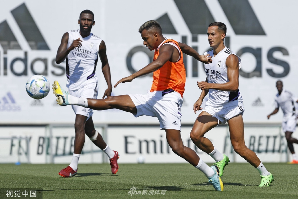 什么情況？德爾加多獨(dú)自一人在泰山俱樂部基地訓(xùn)練德里森                                                                2025-01-12
