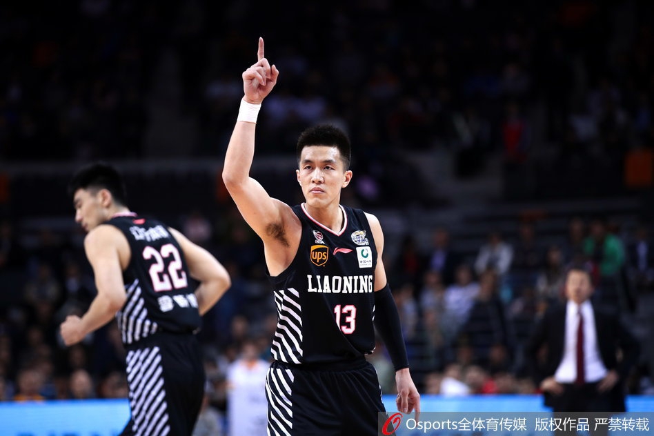 毫無懸念！官方：巴黎圣日耳曼獲最佳俱樂部獎，上賽季加冕4冠王金球獎                                                                202
