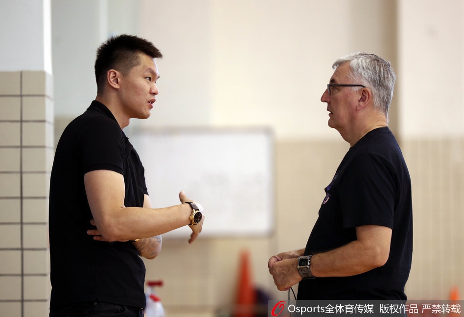 記者：可能買斷杰克遜，拜仁已經(jīng)和球員就5年合同達成協(xié)議