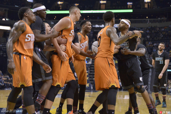 格雷茨卡：我們?cè)跓o(wú)球時(shí)展現(xiàn)了饑餓感和渴望，并抓住了機(jī)會(huì)