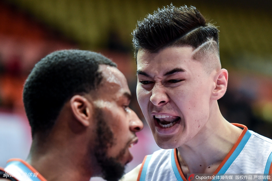 漸入佳境！西媒：皇馬前場(chǎng)四人組在一起踢得越來越好了zoli                                                                2025-01