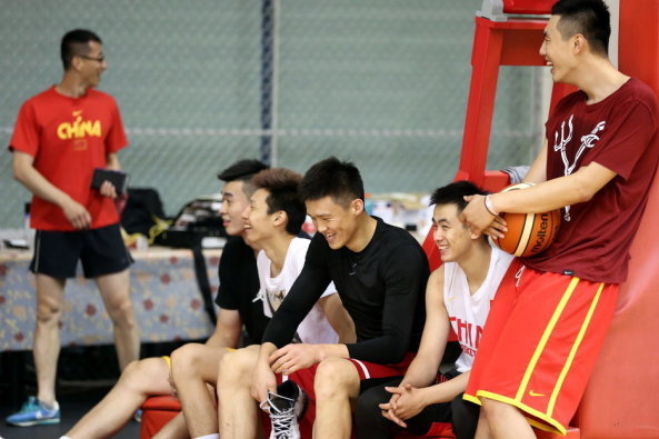 后悔嗎？奧斯卡當(dāng)初為了高薪離開海港回巴甲，如今遭遇欠薪和傷病