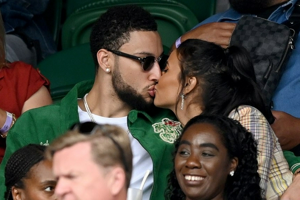 各俱樂部球員獲得金球獎次數(shù)：巴薩13次居首，皇馬10次第二