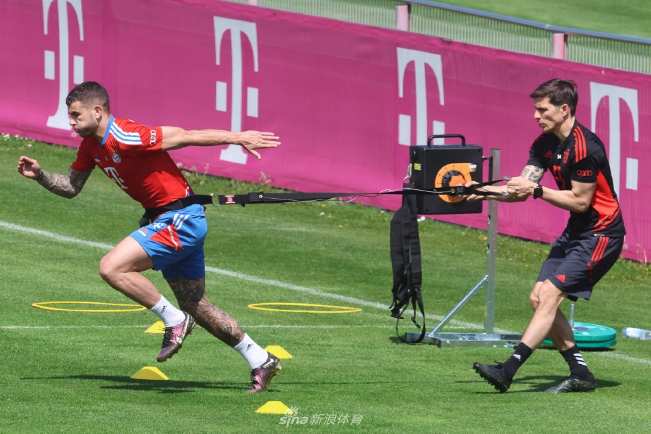 差點丟了！米利唐1v1放給奧巴梅揚半單刀，后者打門偏出beltalowda                                                               
