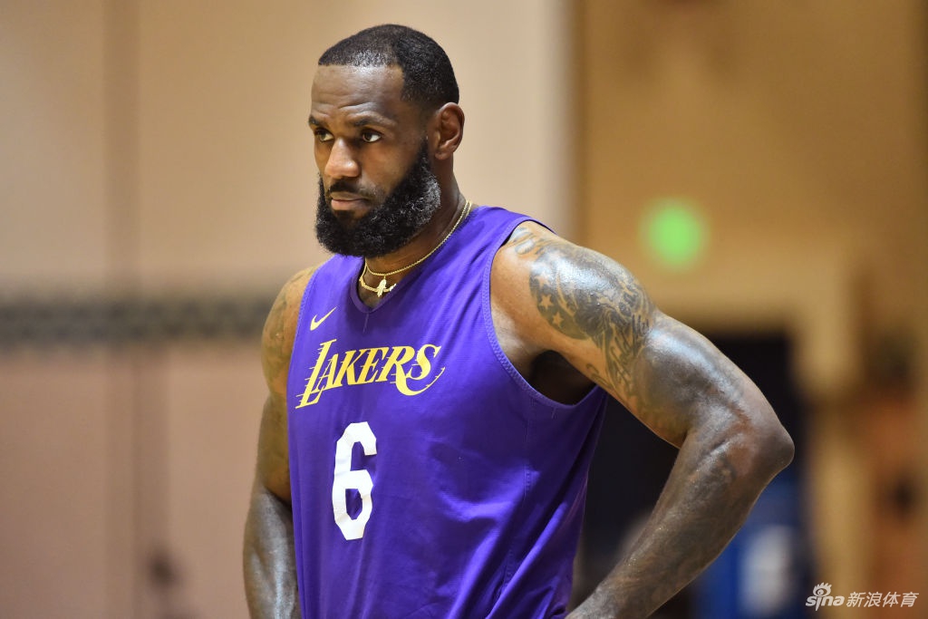 山在原神中的地圖定位很特別，既有險峻的山路又藏著不少石碑與解謎點。很多玩家會在探索雪山石碑時遇到兩類問題：一是找不到石碑的位置，二是走到石碑后發(fā)現(xiàn)無法繼續(xù)交互，甚至出現(xiàn)游戲卡頓、無法加載、提示版本過舊
