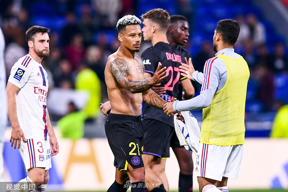 簽了資質(zhì)！蒂格談格萊姆斯：喬治會受傷的 他就有機(jī)會上場了