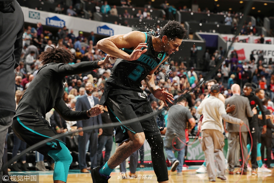 可惜了這下！姆巴佩開場兩分鐘倒鉤打門偏出beltalowda                                                                2025-0
