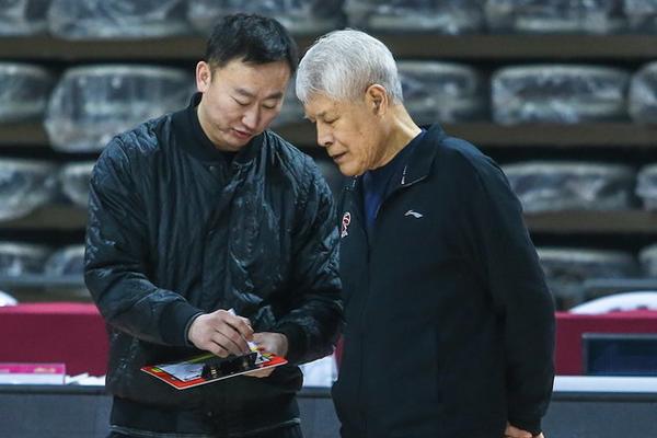 東體：蘇寧球員討薪難 有人自行墊付上百萬(wàn)醫(yī)療費(fèi)