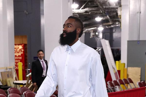 ??難兄難弟！曼城和曼聯(lián)積分之和僅14分，比利物浦還低1分