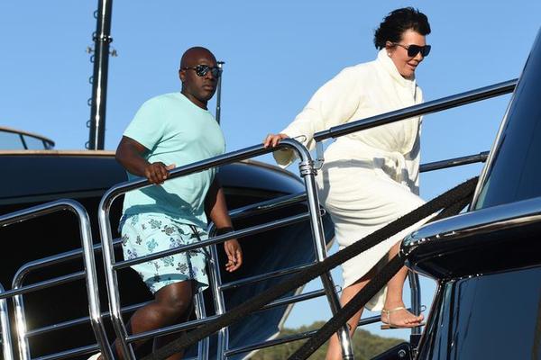 奪冠機會？沙特聯(lián)積分榜：勝利4連勝領跑，領先吉達聯(lián)合3分