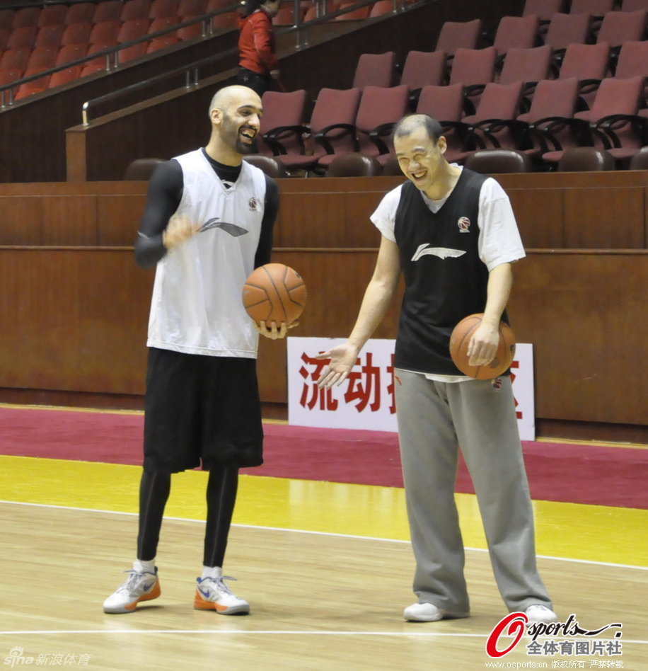 豐特：巴薩糟糕的財務(wù)管理，導(dǎo)致我們已經(jīng)五年無法正常引援