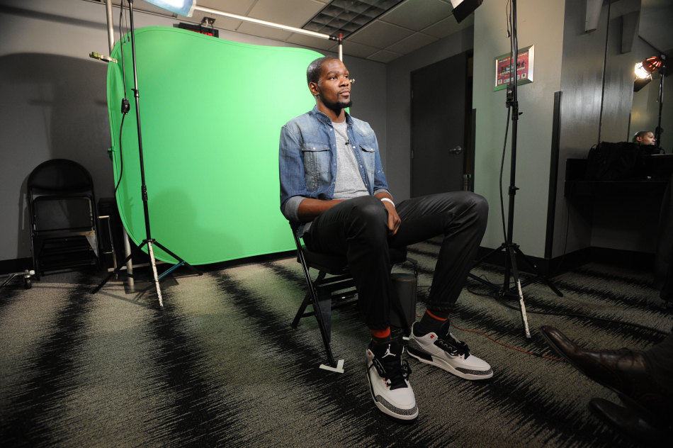 世嘉宣布，《足球經理2026》搶先體驗測試版現(xiàn)已上線，此前預購了游戲的玩家，可在Steam及Epic Games Store平臺開始暢玩。玩家可自由選擇開啟單人執(zhí)教生涯，或是通過在線生涯模式為名聲而戰(zhàn)
