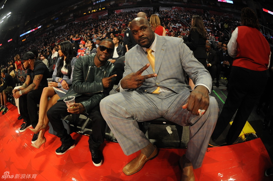 梅里諾挑傳，約克雷斯殺入禁區(qū)射門太正被沒收