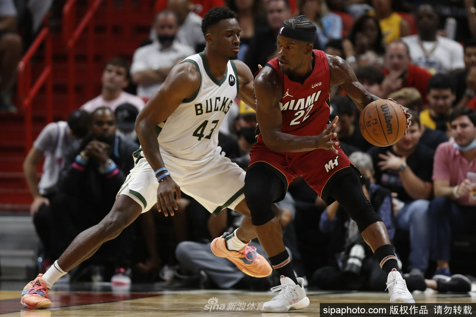 穆帥：永遠(yuǎn)是藍(lán)軍一員！我成就了更偉大的切爾西，他們也成就了我